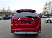 Mitsubishi Outlander SUV / Terénní 2,4 l 165 kw