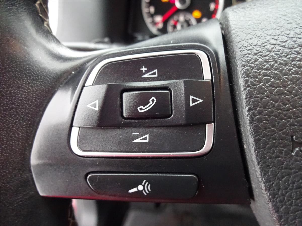 Volkswagen Tiguan SUV 1,4 l 92 kw