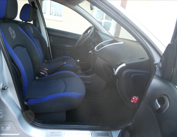 Peugeot 206 Hatchback 1,1 l 44 kw