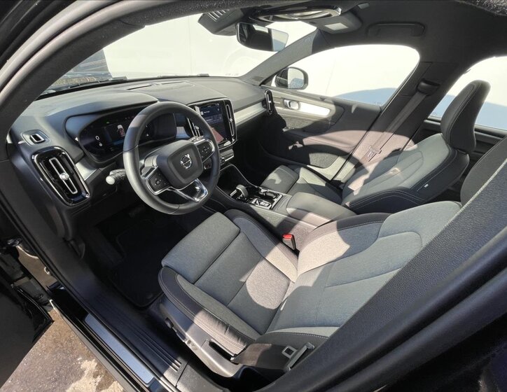 Volvo XC40 SUV 2,0 l 145 kw