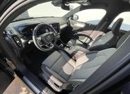 Volvo XC40 SUV 2,0 l 145 kw