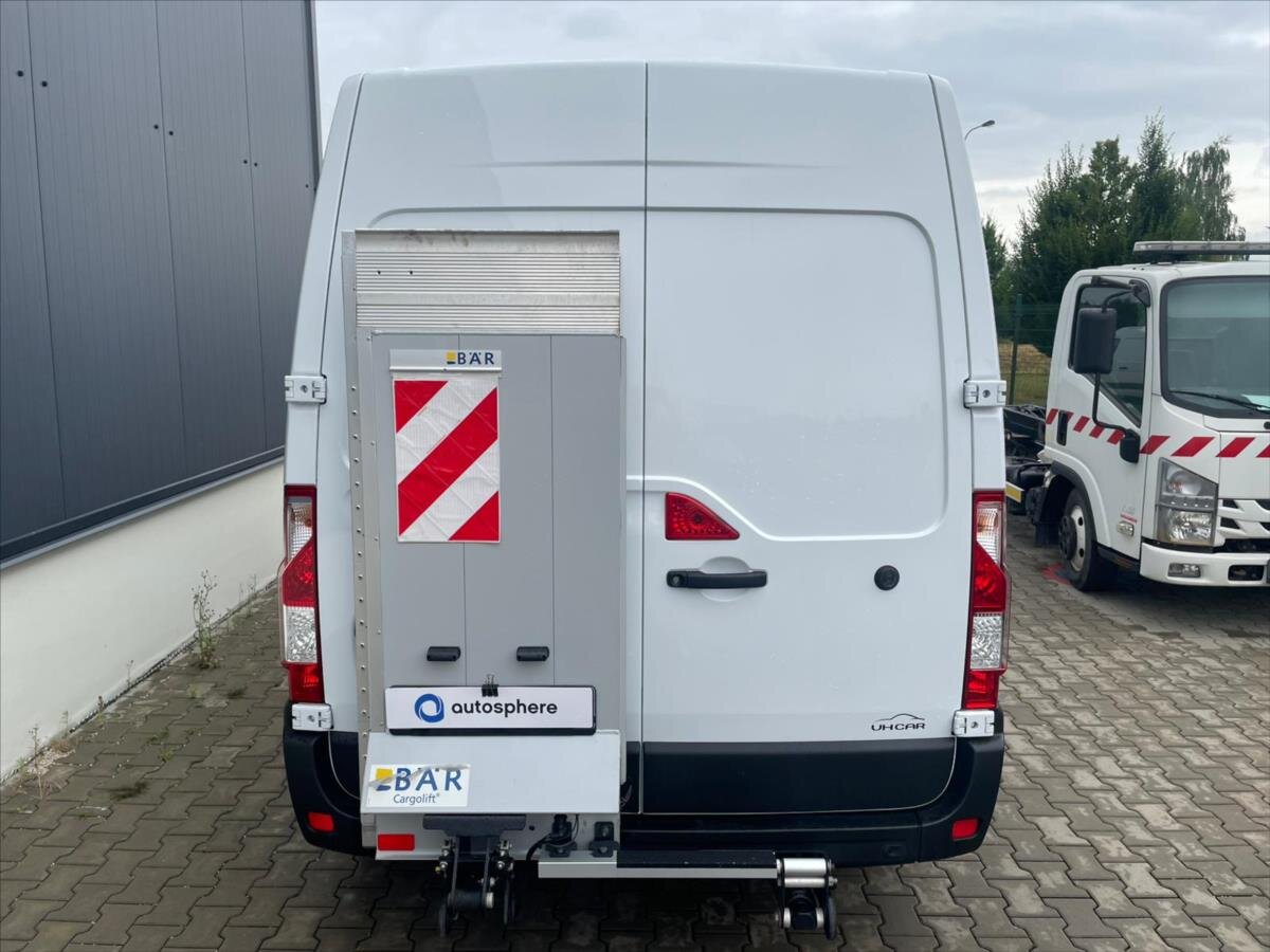 Nissan Interstar Skříň 2,3 l 100 kw