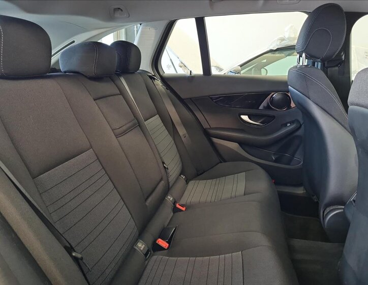 Mercedes-Benz Třídy C Kombi 2,1 l 125 kw