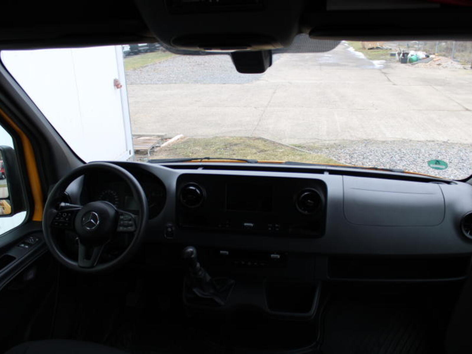 Mercedes-Benz Sprinter 13