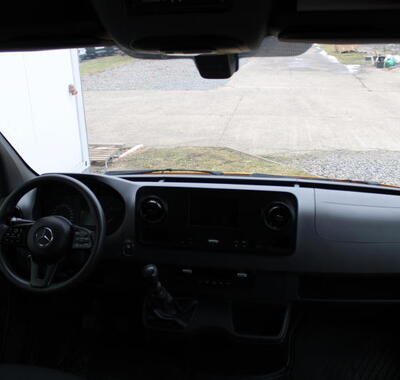 Mercedes-Benz Sprinter 13