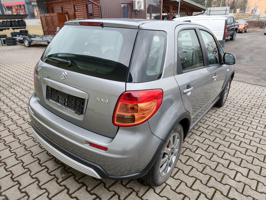 Suzuki SX4