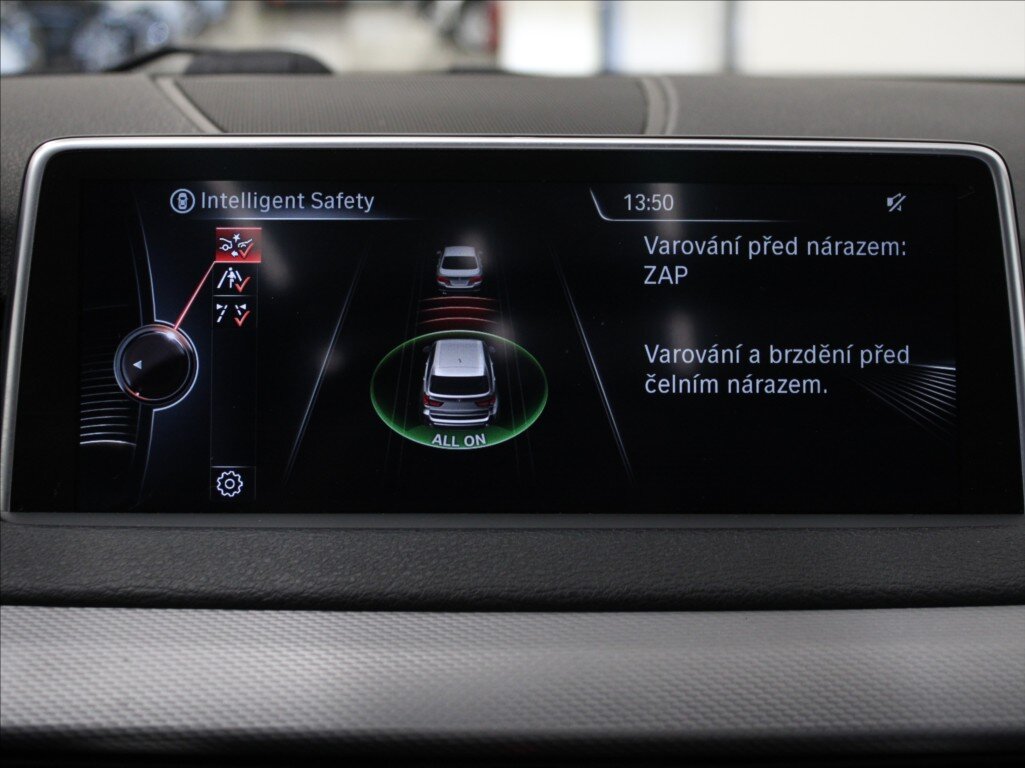 BMW X5 SUV 3,0 l 280 kw