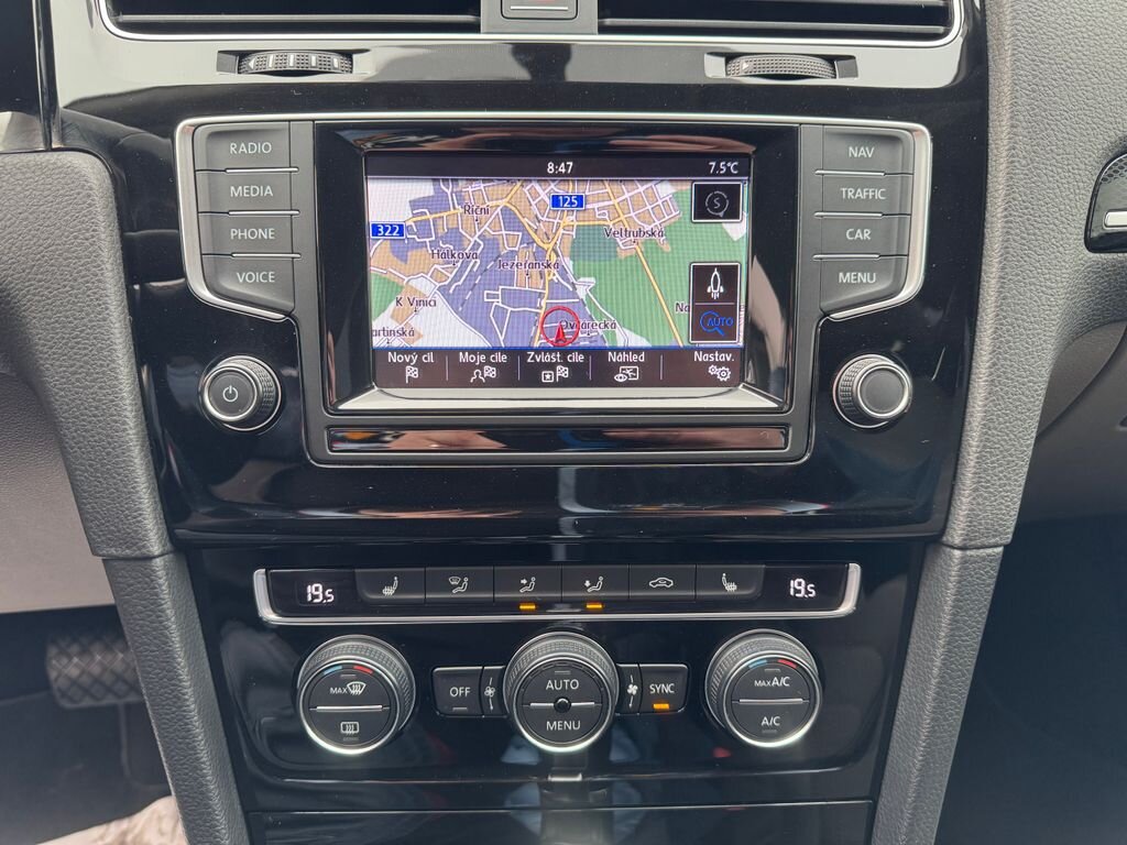 Volkswagen Golf Kombi 2,0 l 110 kw