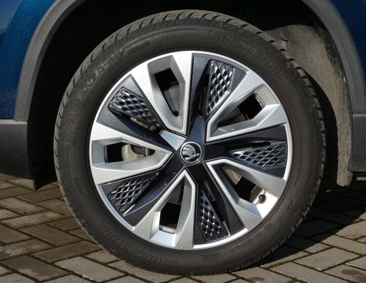 Škoda Karoq SUV / Terénní 1,5 l 110 kw