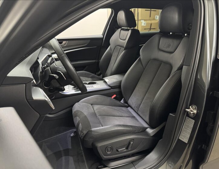 Audi S6 34