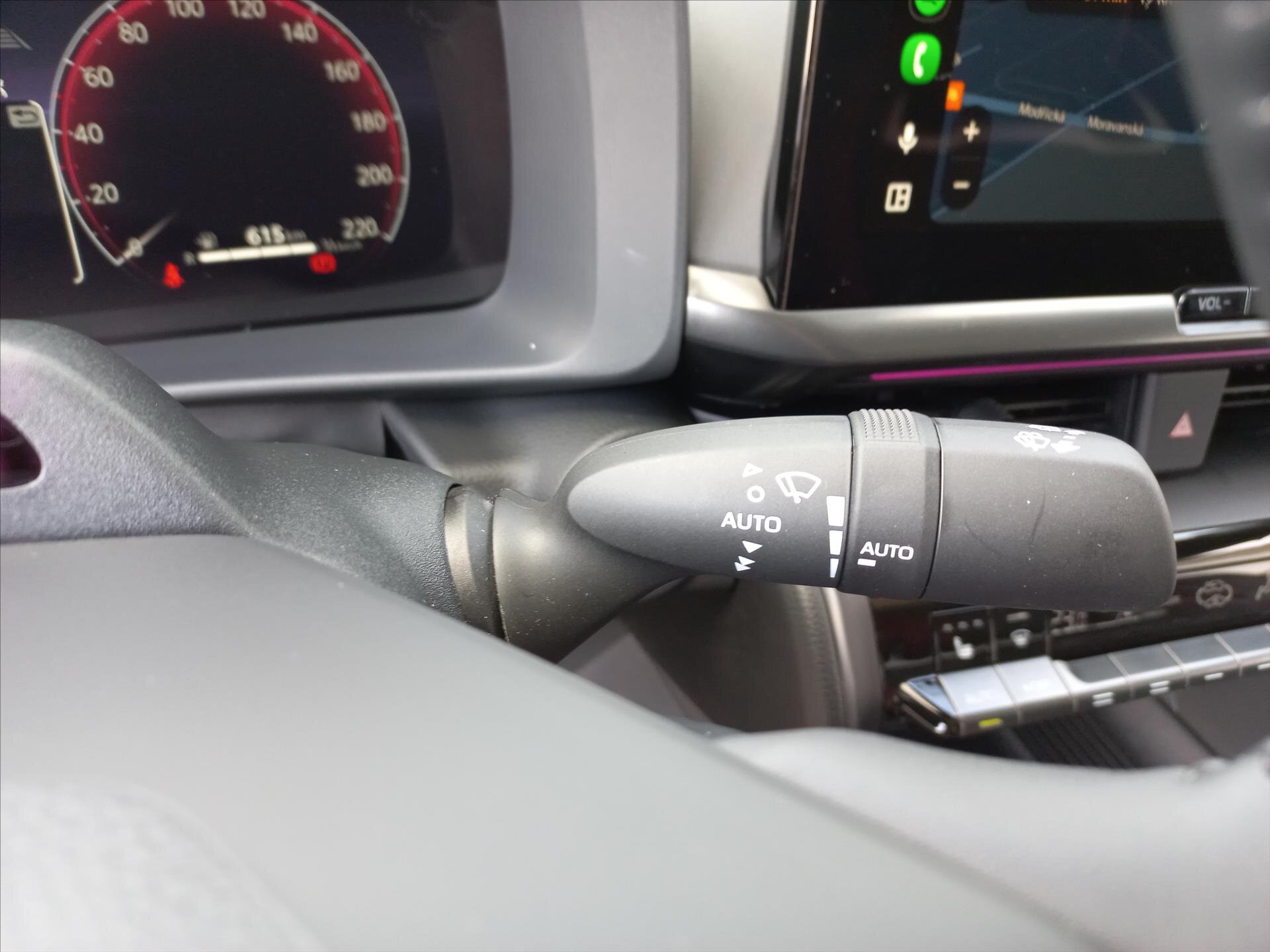 Toyota C-HR CUV / Crossover 2,0 l 112 kw