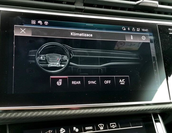 Audi Q8 SUV / Terénní 3,0 l 250 kw