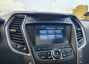 Hyundai Grand Santa Fe 25