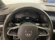 Volkswagen Touareg 16