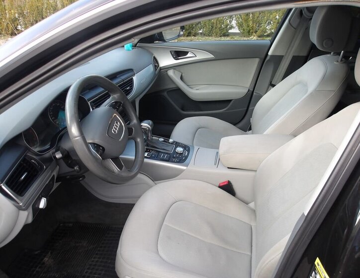 Audi A6 Sedan / Limuzína 3,0 l 150 kw