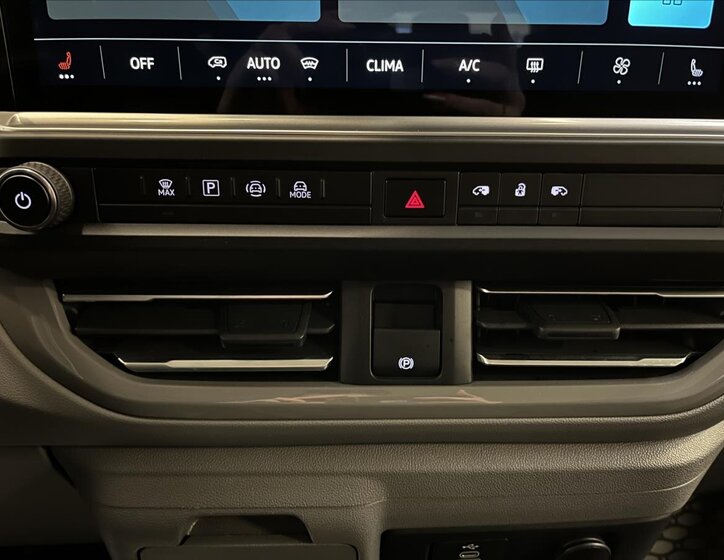 Volkswagen Caravelle Kombi 2,0 l 110 kw