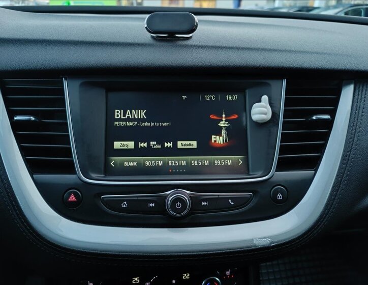 Opel Grandland X SUV / Terénní 1,2 l 96 kw