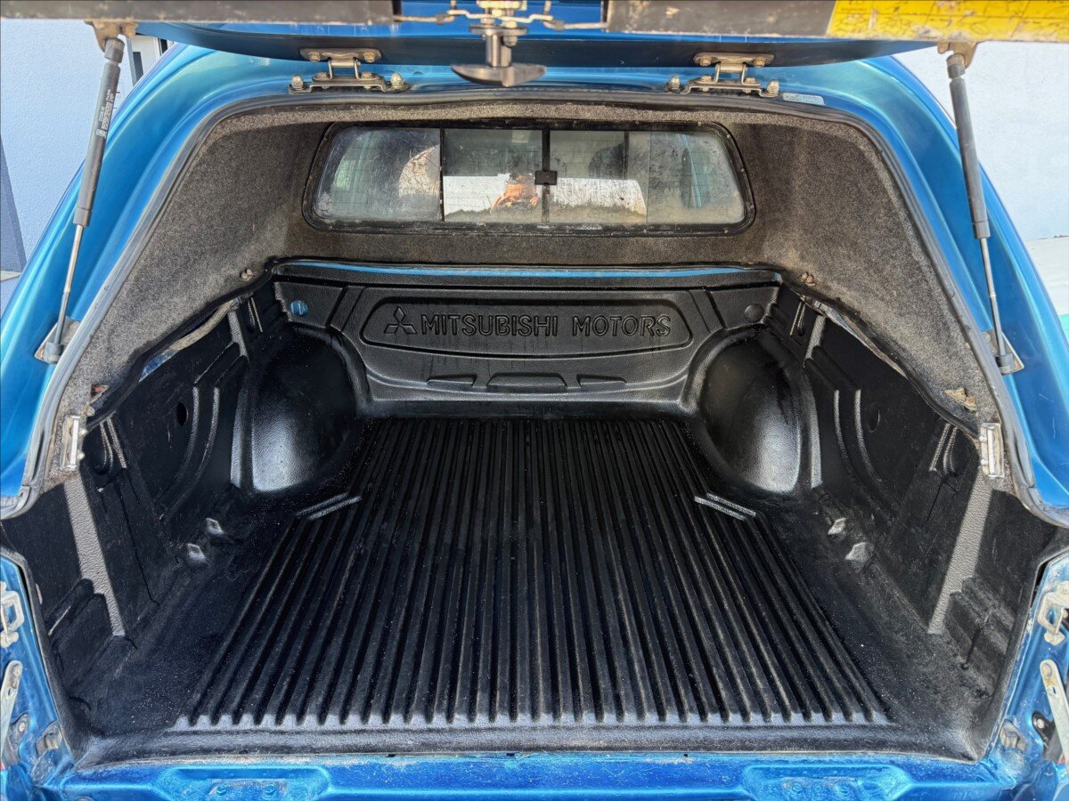 Mitsubishi L200 Pick-up 2,5 l 100 kw