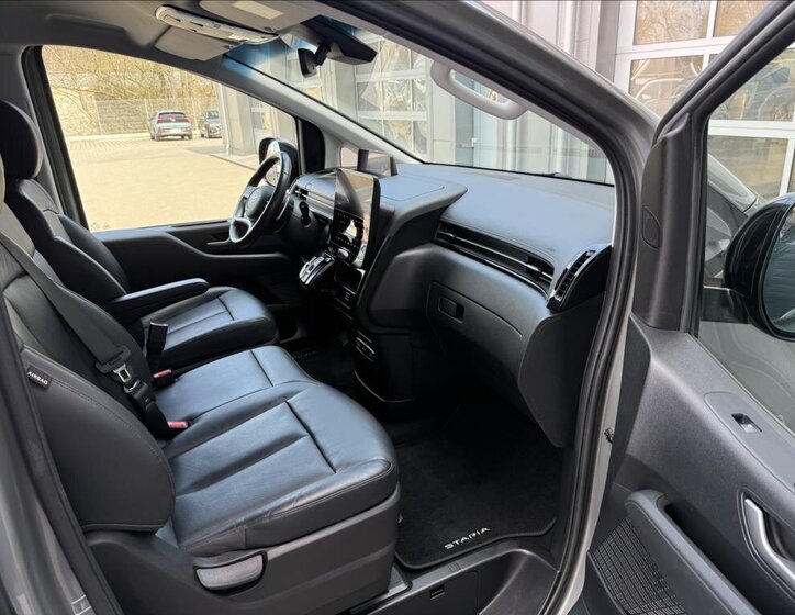 Hyundai Staria VAN / Minibus 2,2 l 130 kw