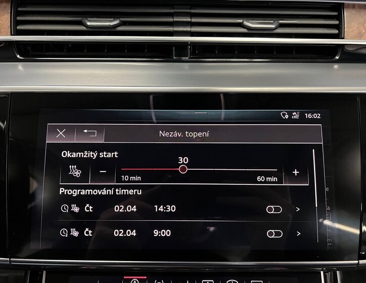 Audi A8 Sedan / Limuzína 3,0 l 210 kw