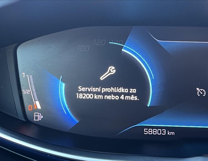 Peugeot 3008 SUV / Terénní 1,5 l 96 kw