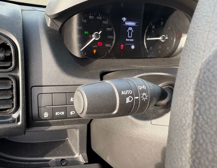 Toyota Proace Max 17