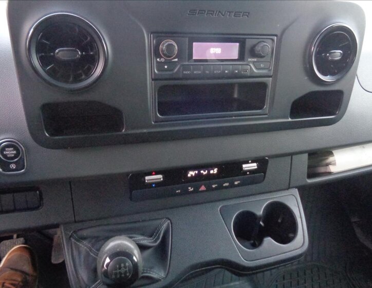 Mercedes-Benz Sprinter Kombi 2,1 l 105 kw