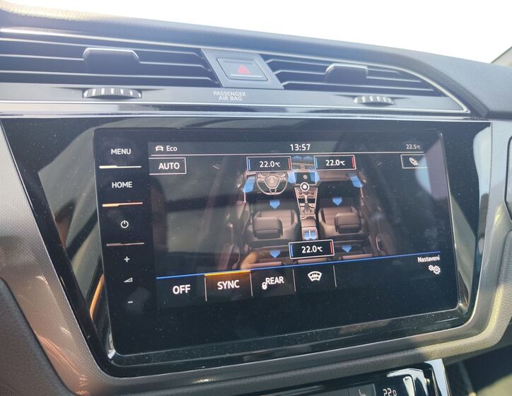 Volkswagen Touran 23