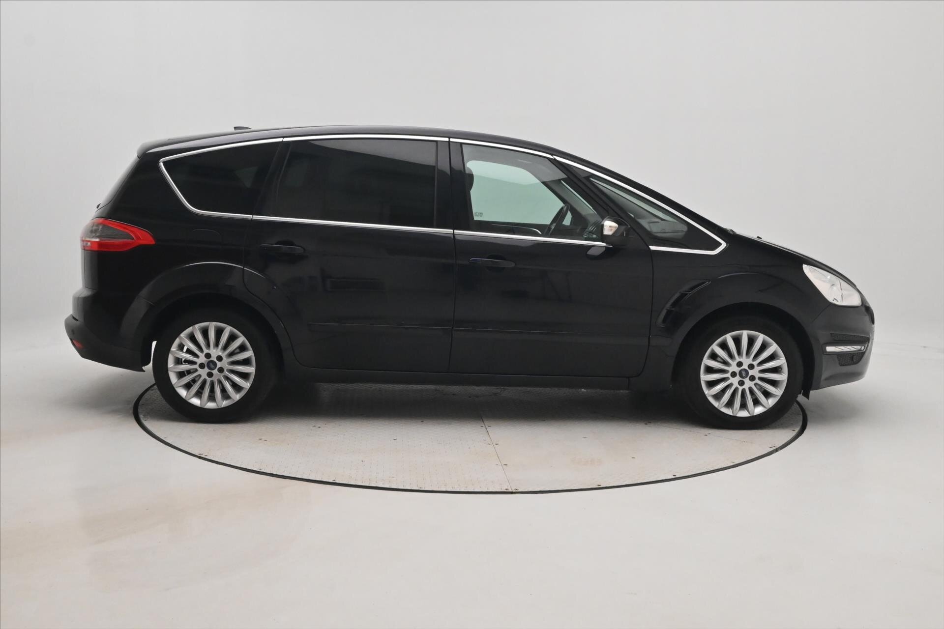Ford S-MAX MPV 2,0 l 100 kw
