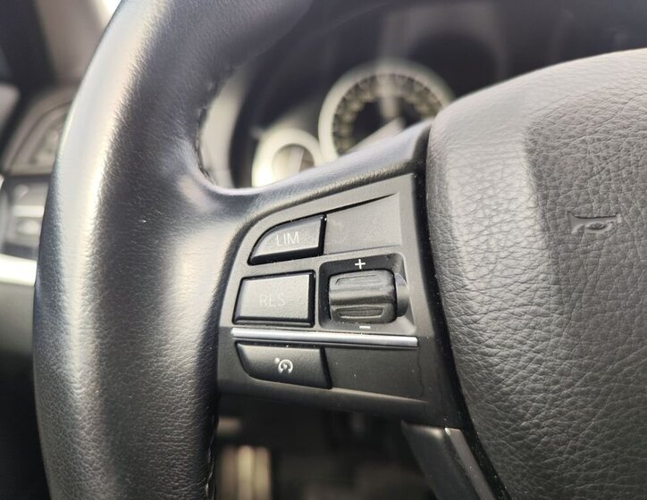 BMW Řada 5 Sedan / Limuzína 2,0 l 140 kw