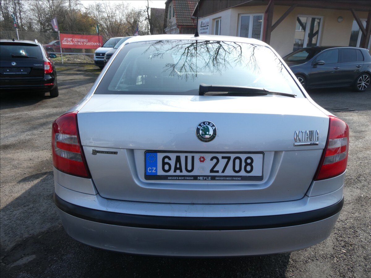 Škoda Octavia Sedan / Limuzína 1,6 l 85 kw