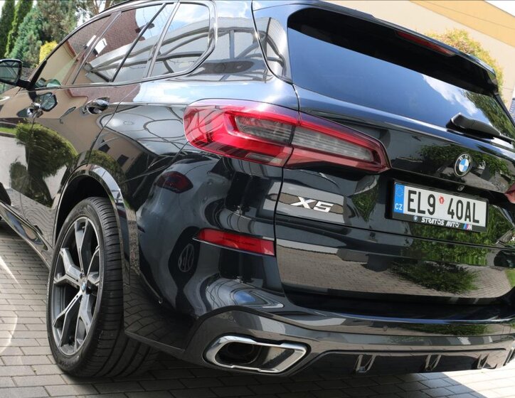 BMW X5 Kombi 3,0 l 290 kw