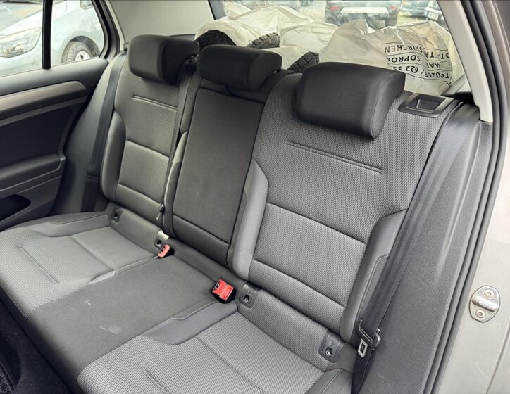 Volkswagen Golf Hatchback 1,2 l 63 kw