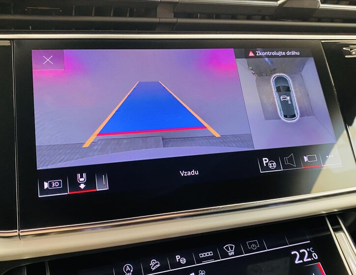 Audi Q8 SUV / Terénní 3,0 l 210 kw