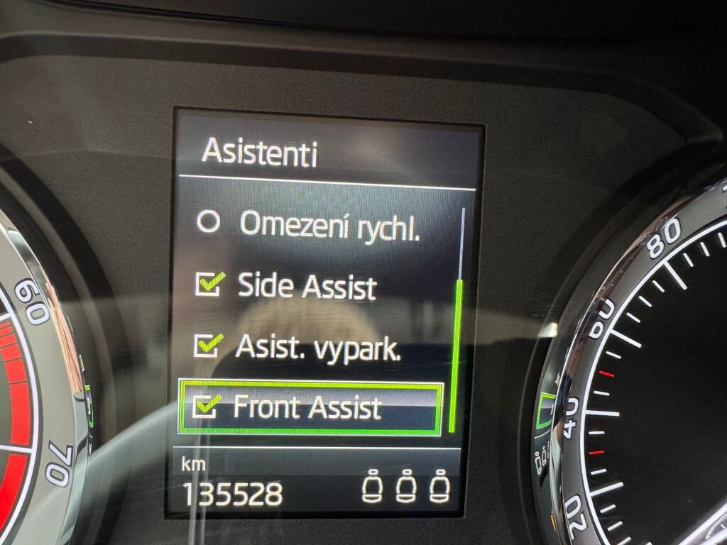 Škoda Karoq SUV 1,5 l 110 kw