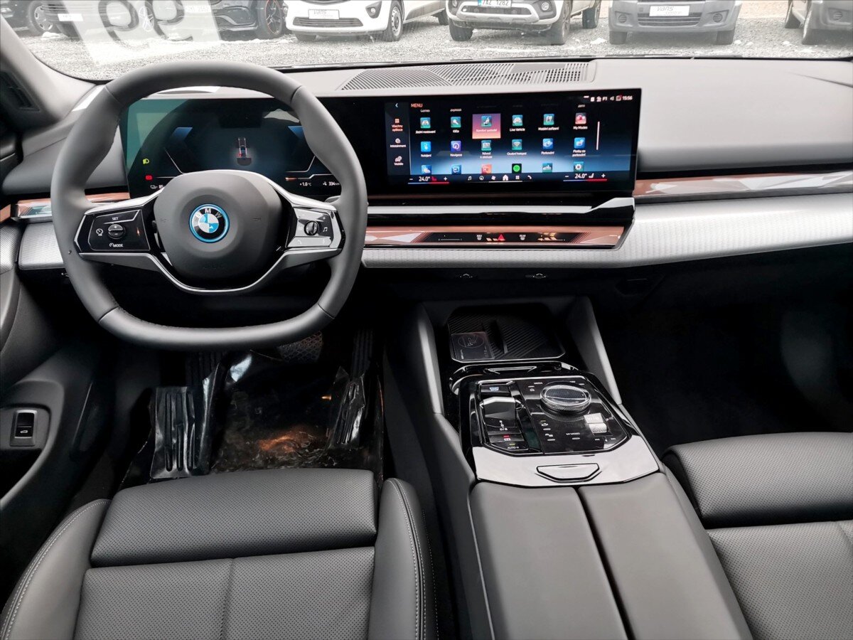 BMW i5 Sedan 0,0 290 kw