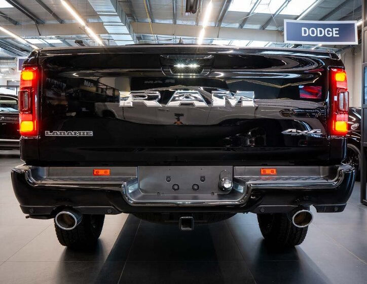 Dodge RAM 4