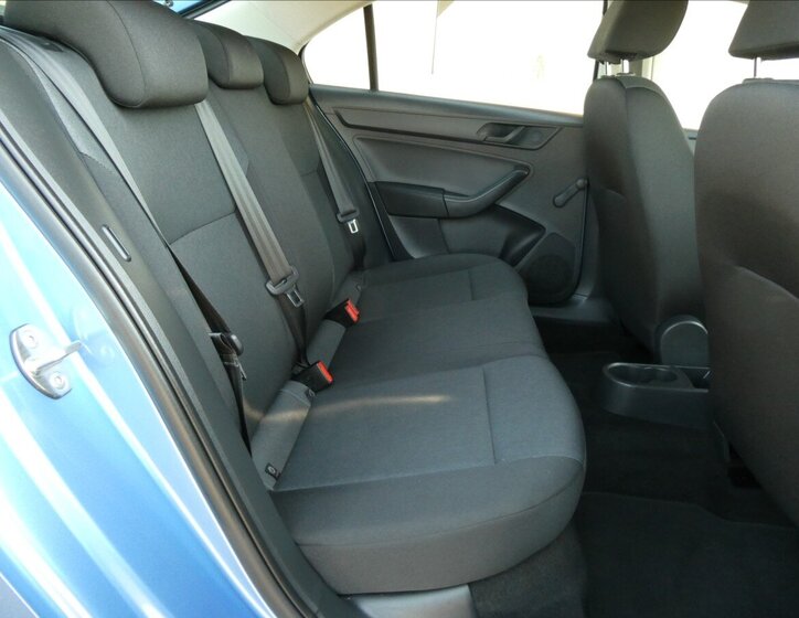 Škoda Rapid Sedan / Limuzína 1,2 l 66 kw