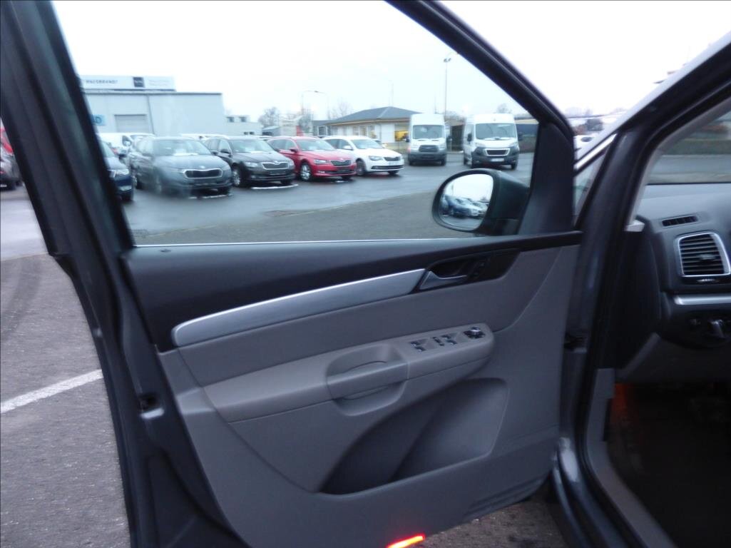 Volkswagen Sharan Kombi 2,0 l 125 kw