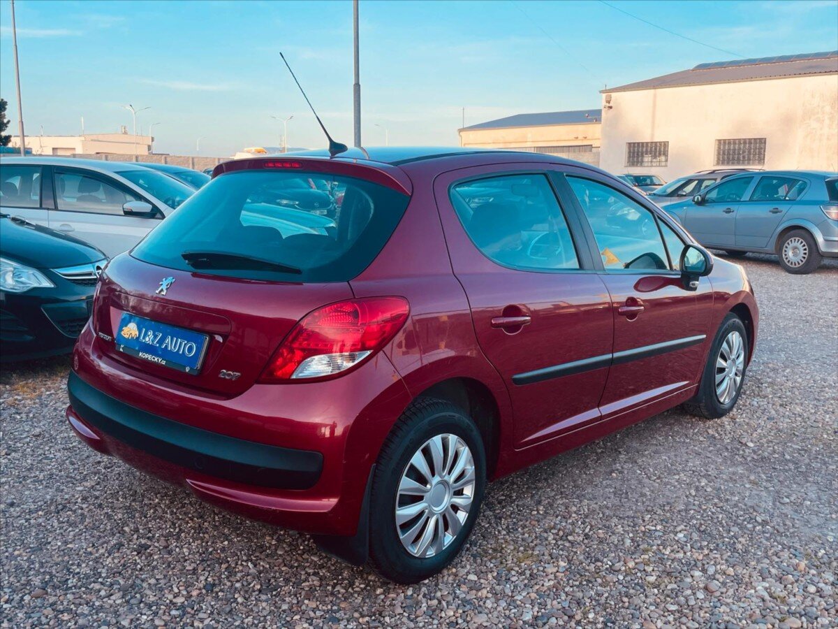 Peugeot 207 Hatchback 1,4 l 54 kw