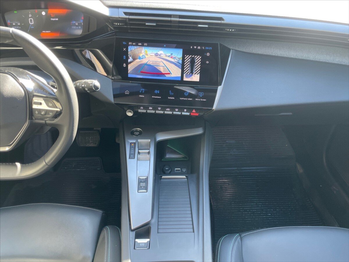 Peugeot 308 Kombi 1,5 l 96 kw