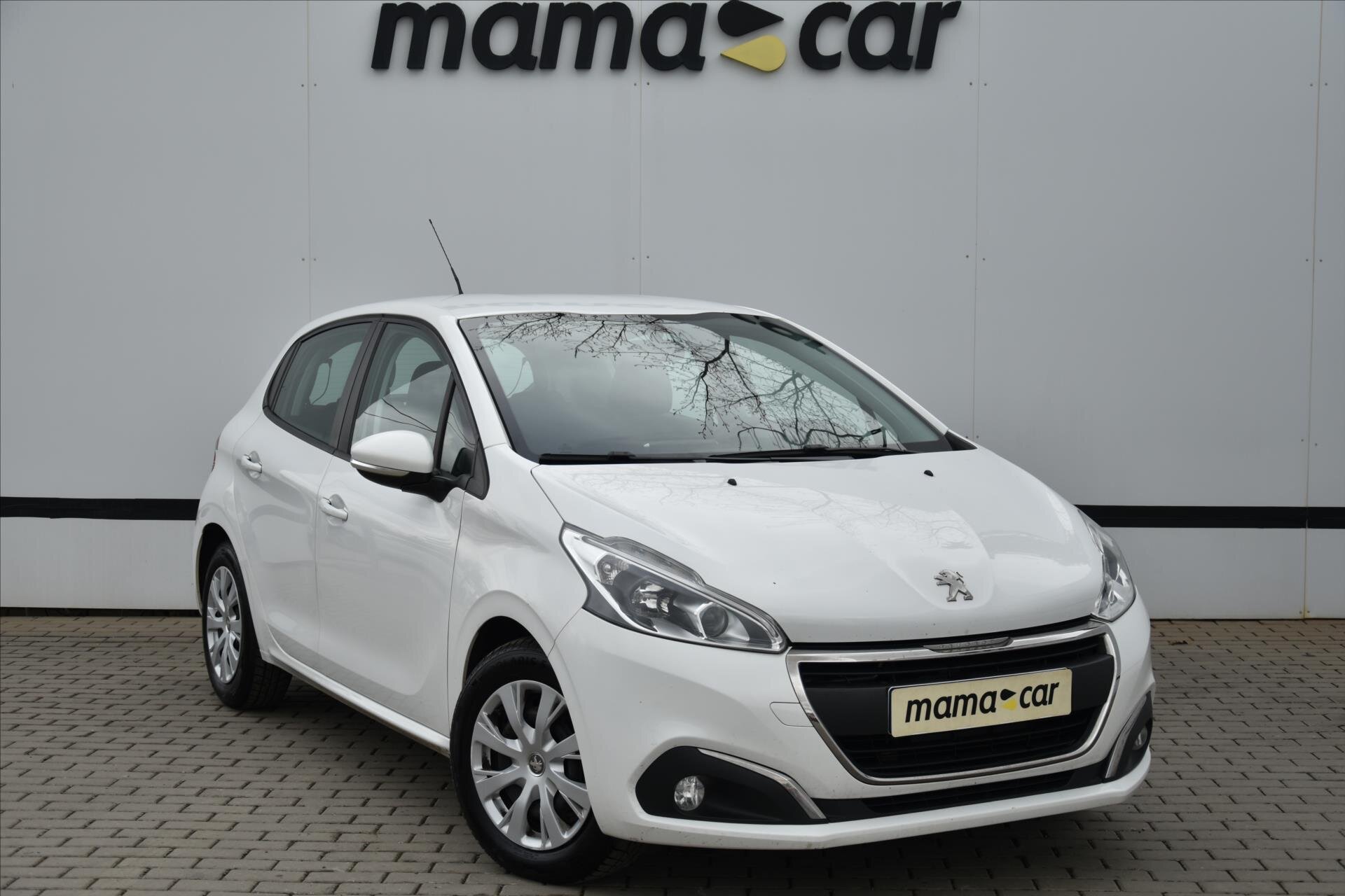 Peugeot 208 Hatchback 1,2 l 60 kw