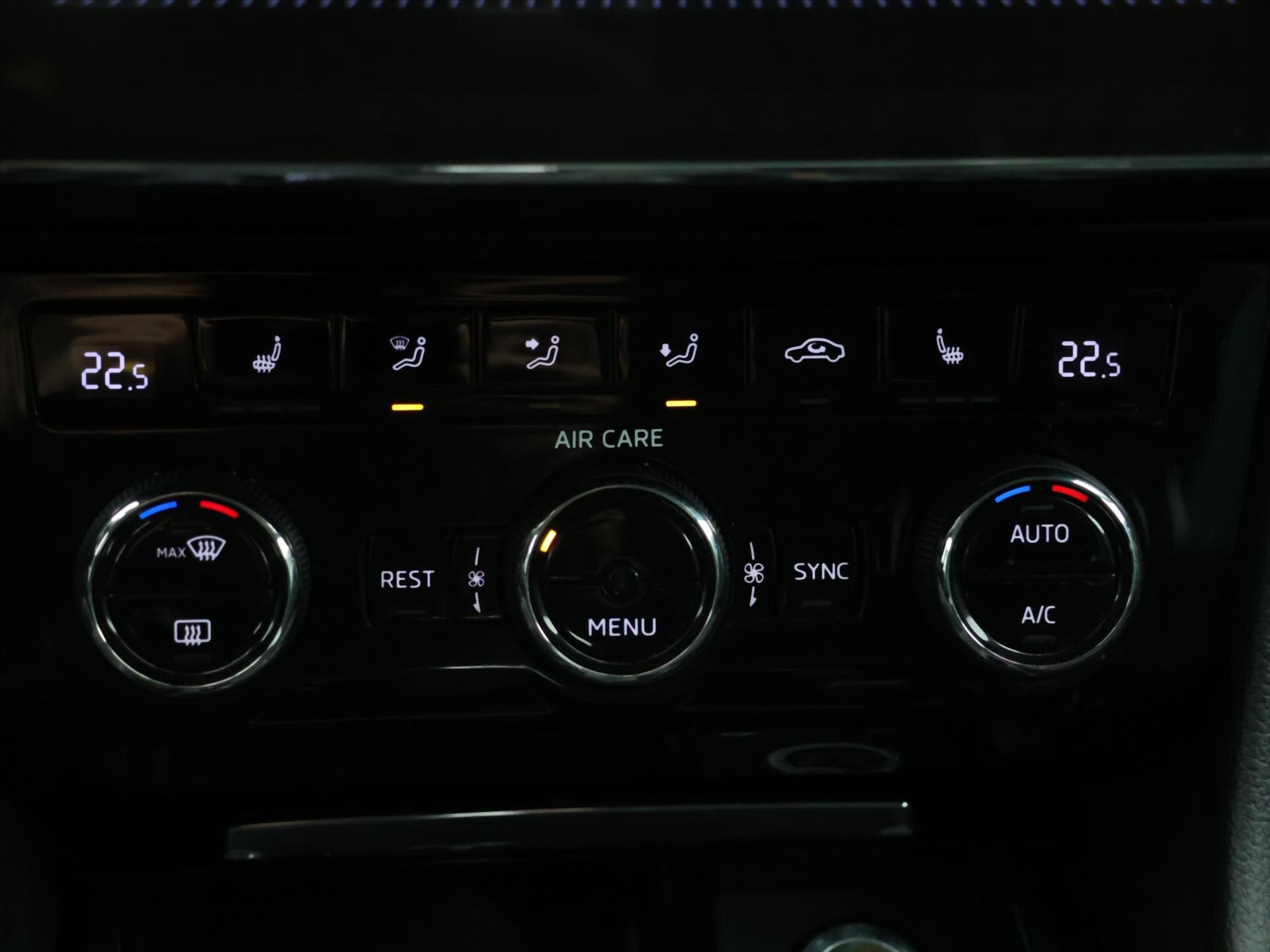 Škoda Superb Kombi 2,0 l 110 kw