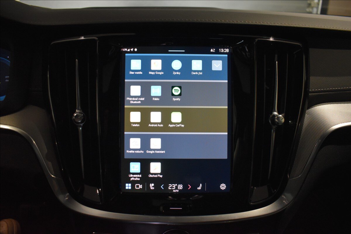 Volvo V60 Kombi 2,0 l 186 kw