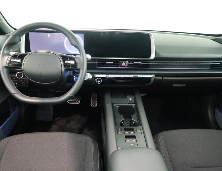 Hyundai Ioniq 6 Sedan / Limuzína 0,0 239 kw