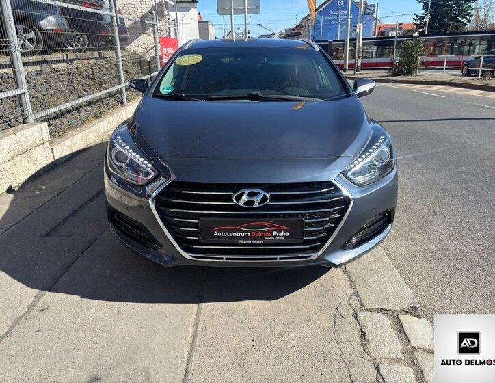 Hyundai i40 Kombi 2,0 l 121 kw