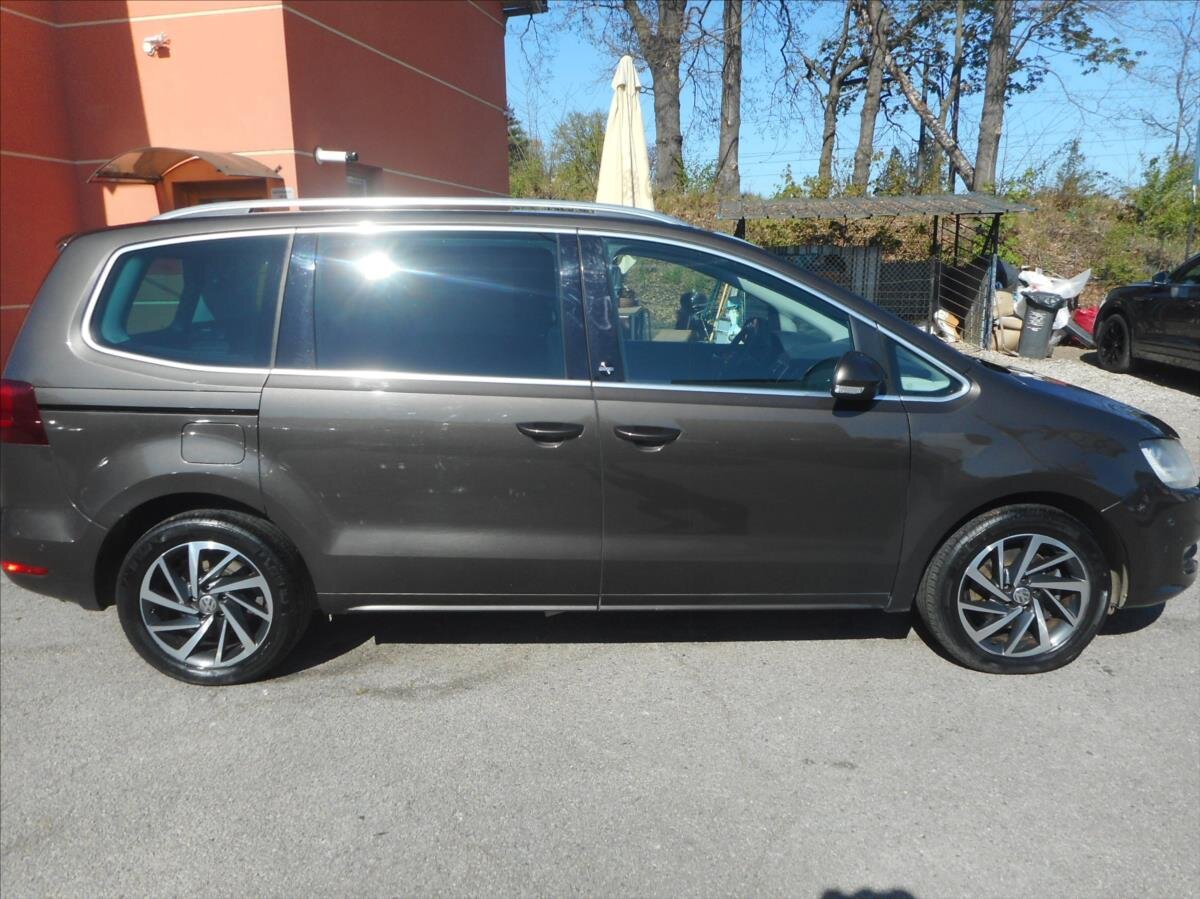 Volkswagen Sharan Kombi 2,0 l 110 kw