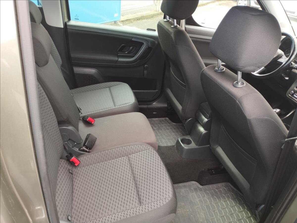 Škoda Roomster MPV 1,2 l 63 kw