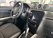 Suzuki Vitara SUV / Terénní 1,4 l 81 kw