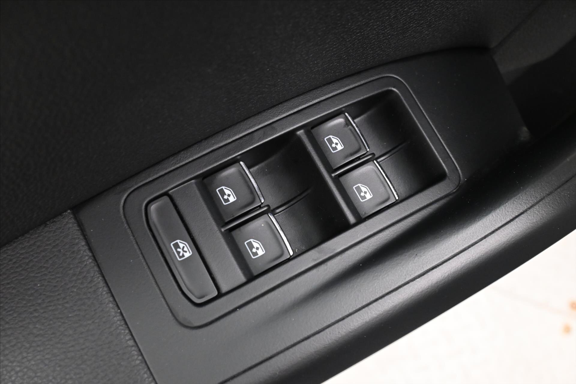 Seat Ateca SUV / Terénní 1,6 l 85 kw